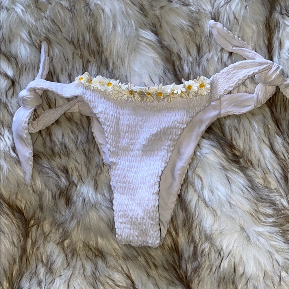 Bikini Bottom - image 1